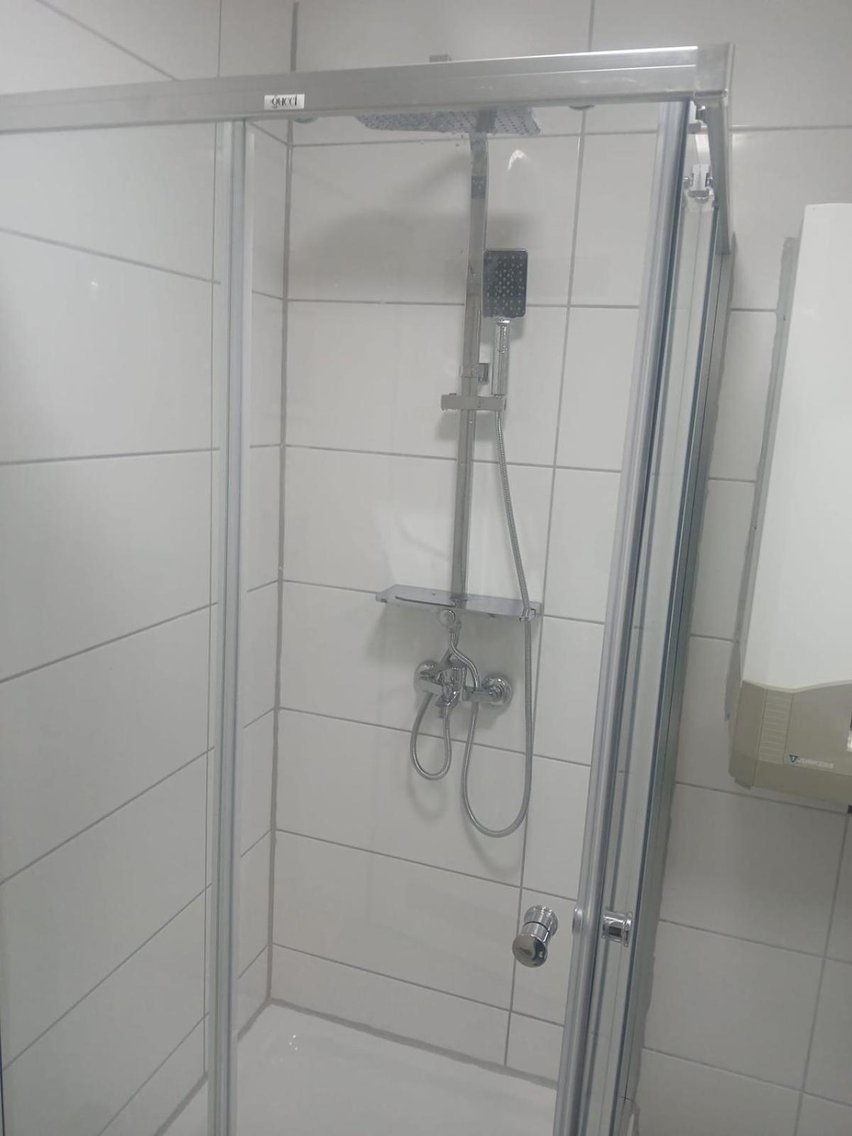 Mit Neuem Bad Und Kueche Apartment *