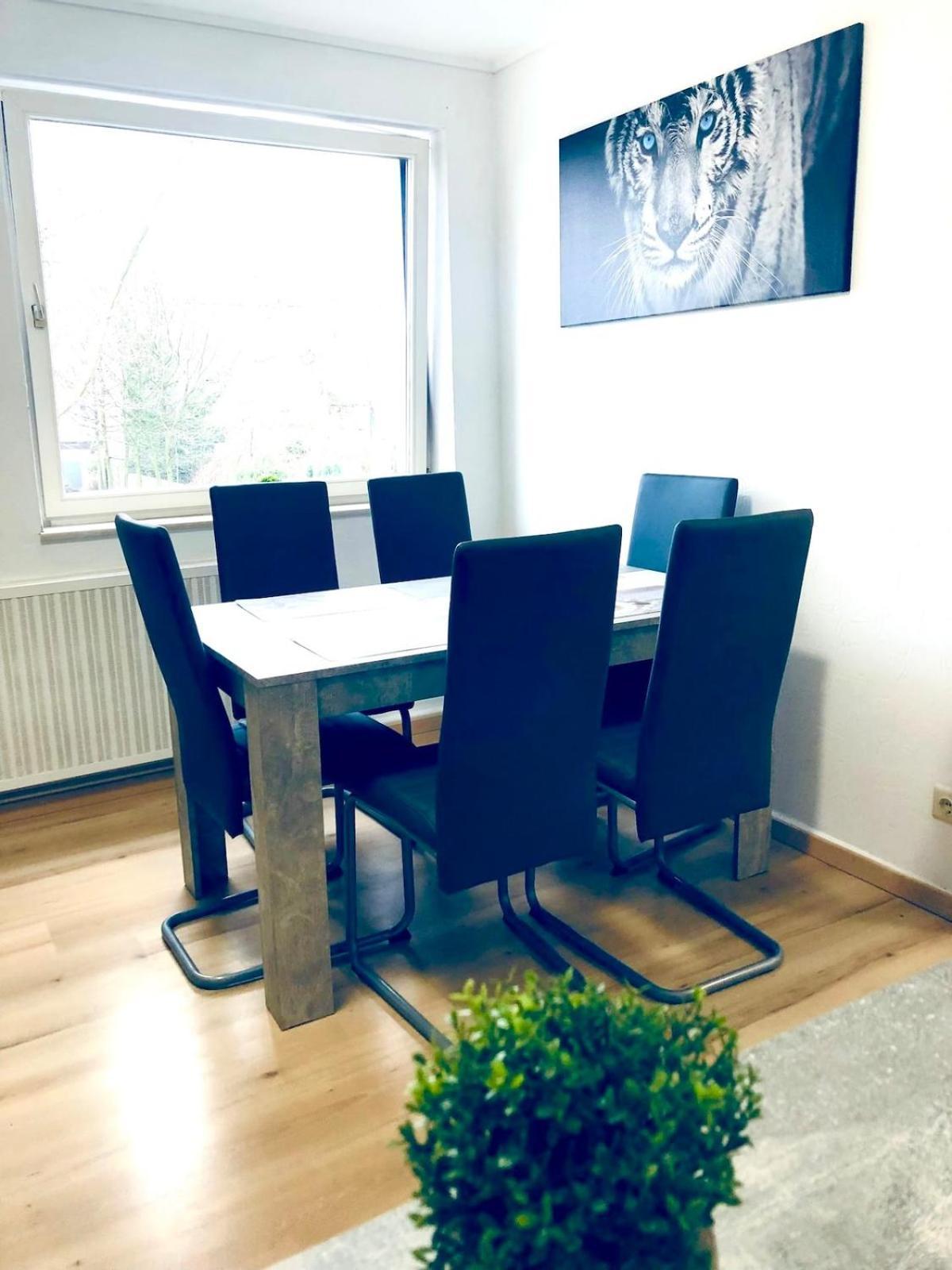 Apartment Mit Neuem Bad Und Kueche *